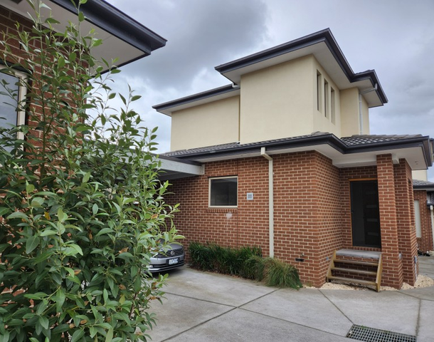 2/102 Kanooka Grove, Clayton VIC 3168