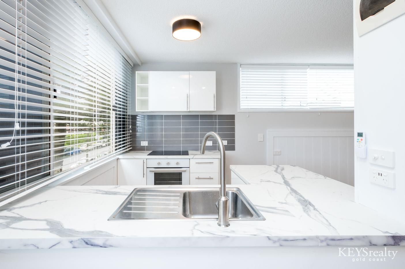 1 bedrooms Apartment / Unit / Flat in 1/5 Thornton Street SURFERS PARADISE QLD, 4217