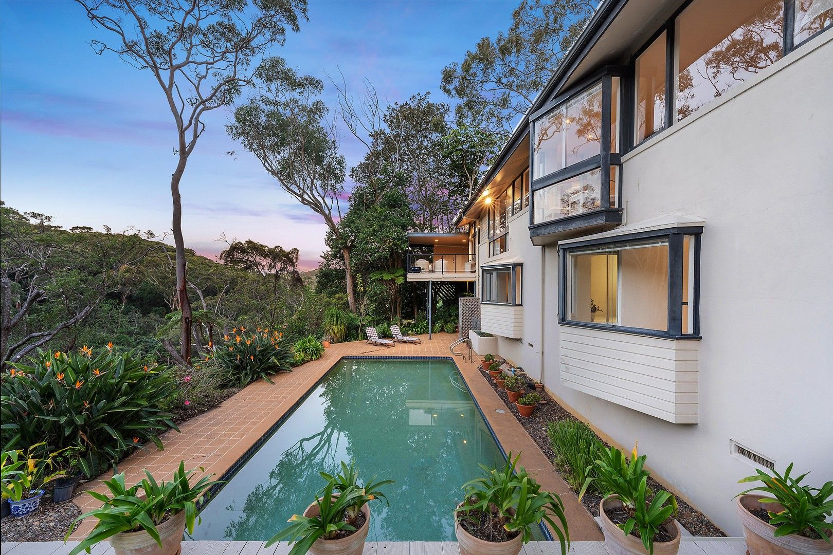 5 bedrooms House in 114 Sugarloaf Crescent CASTLECRAG NSW, 2068