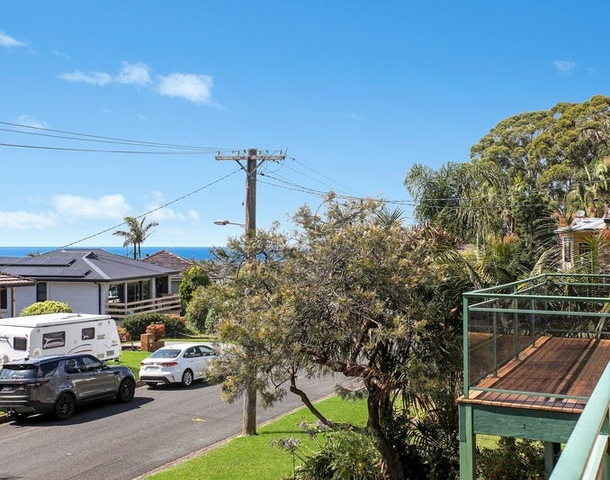 4 Arunta Drive, Thirroul NSW 2515