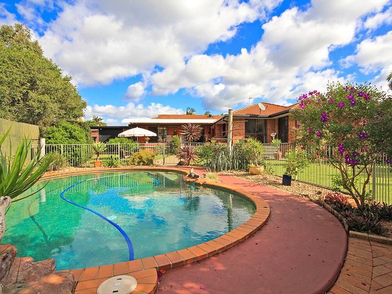 68 Merridown Drive, Merrimac Property History & Address Research Domain