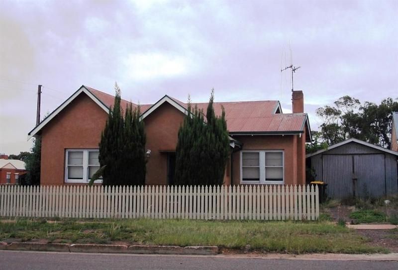 117 Lockhart Street, Whyall Property History & Address Research Domain