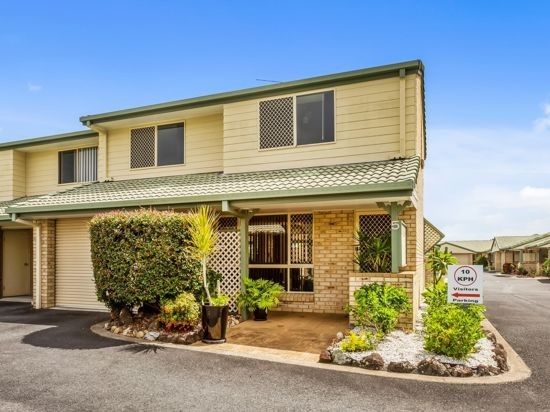 3 bedrooms Townhouse in 5/85-93 Leisure Drive BANORA POINT NSW, 2486