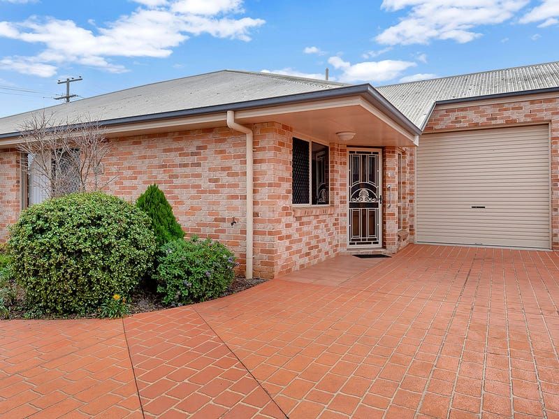 2/58 Tara Street, Wilsonton QLD 4350, Image 0