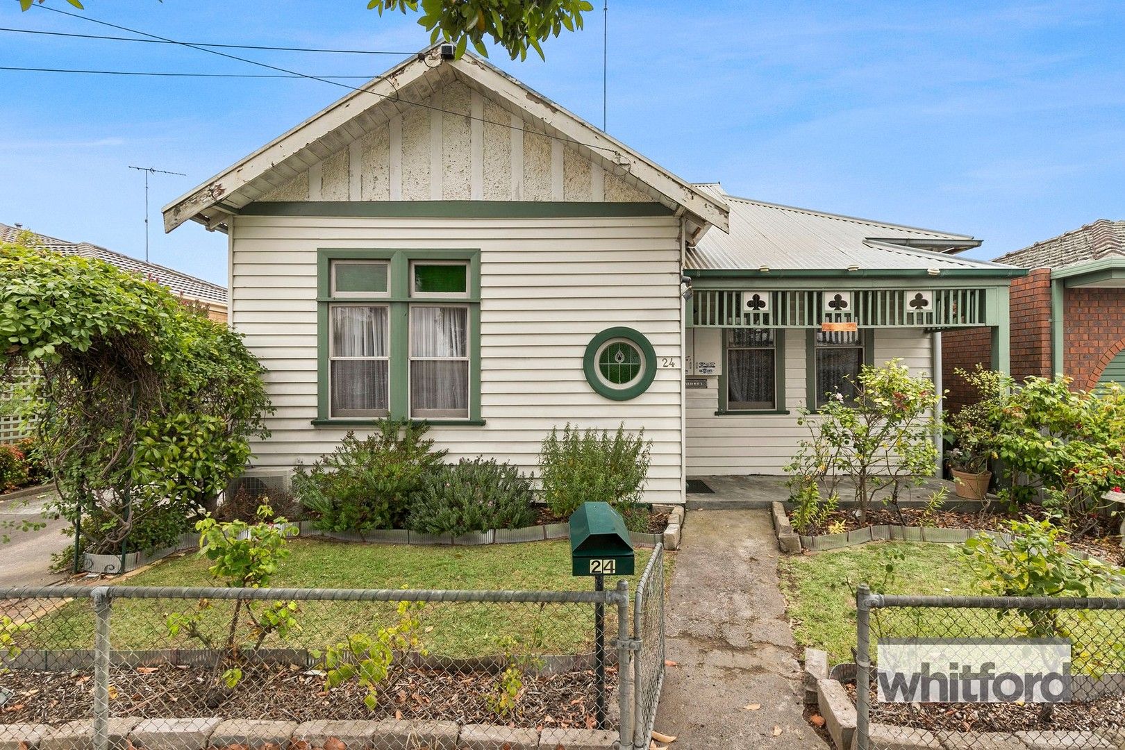 24 Russell Street, Newtown VIC 3220, Image 2