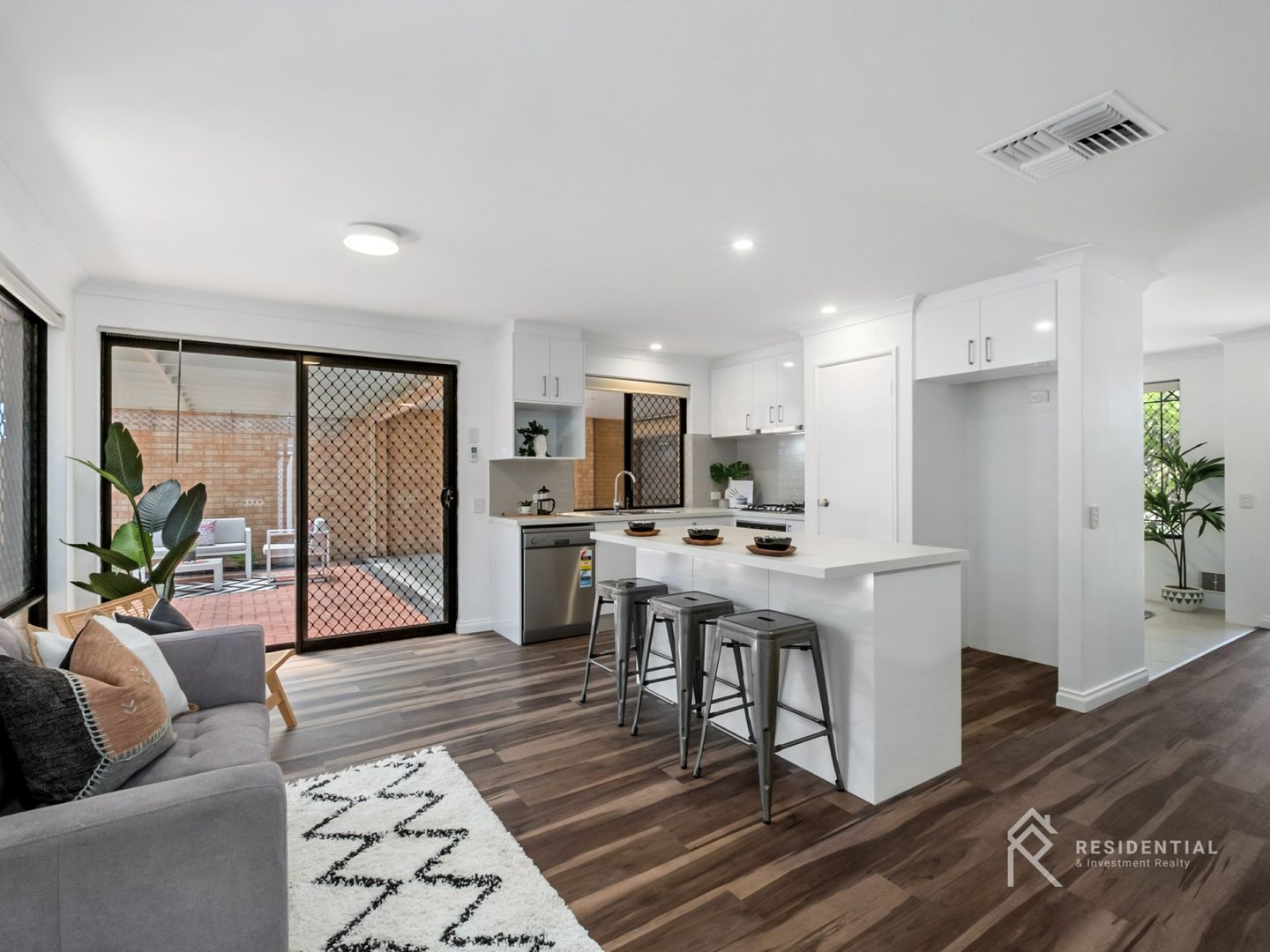 2/33 Marian Street, Innaloo WA 6018, Image 1