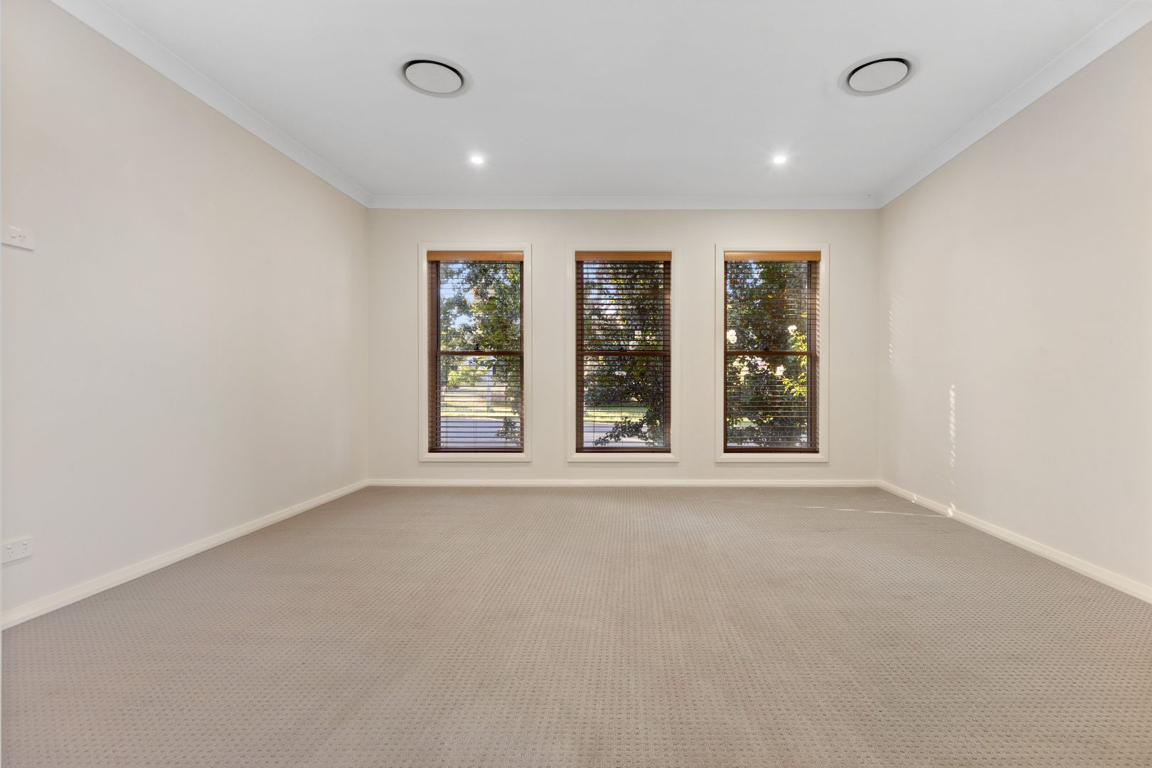 2A Hume St, Gunning NSW 2581, Image 2