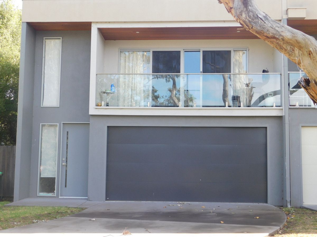 2A McIntosh Drive, Sale VIC 3850, Image 1