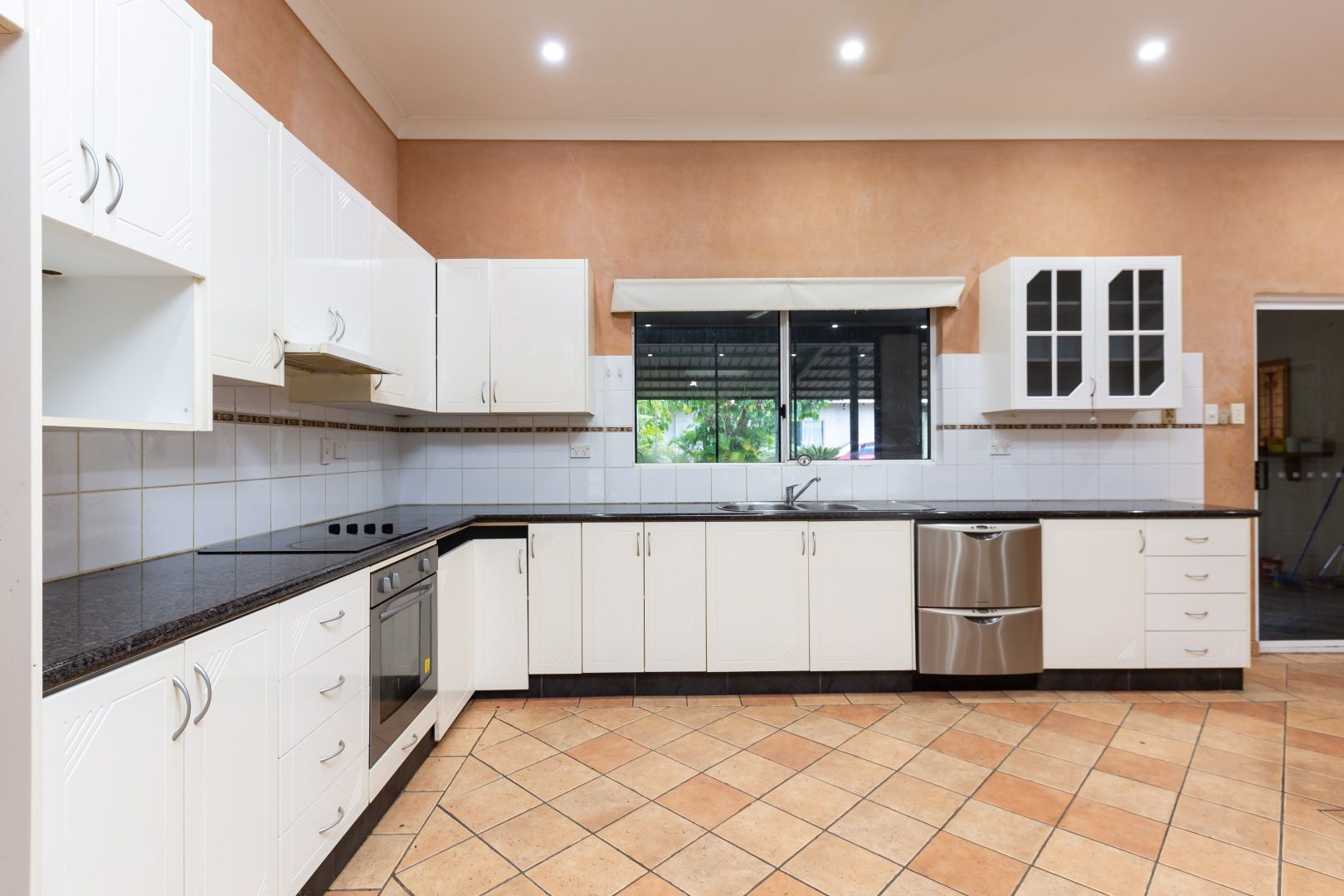 24 Kookaburra Drive, Howard Springs NT 0835, Image 2