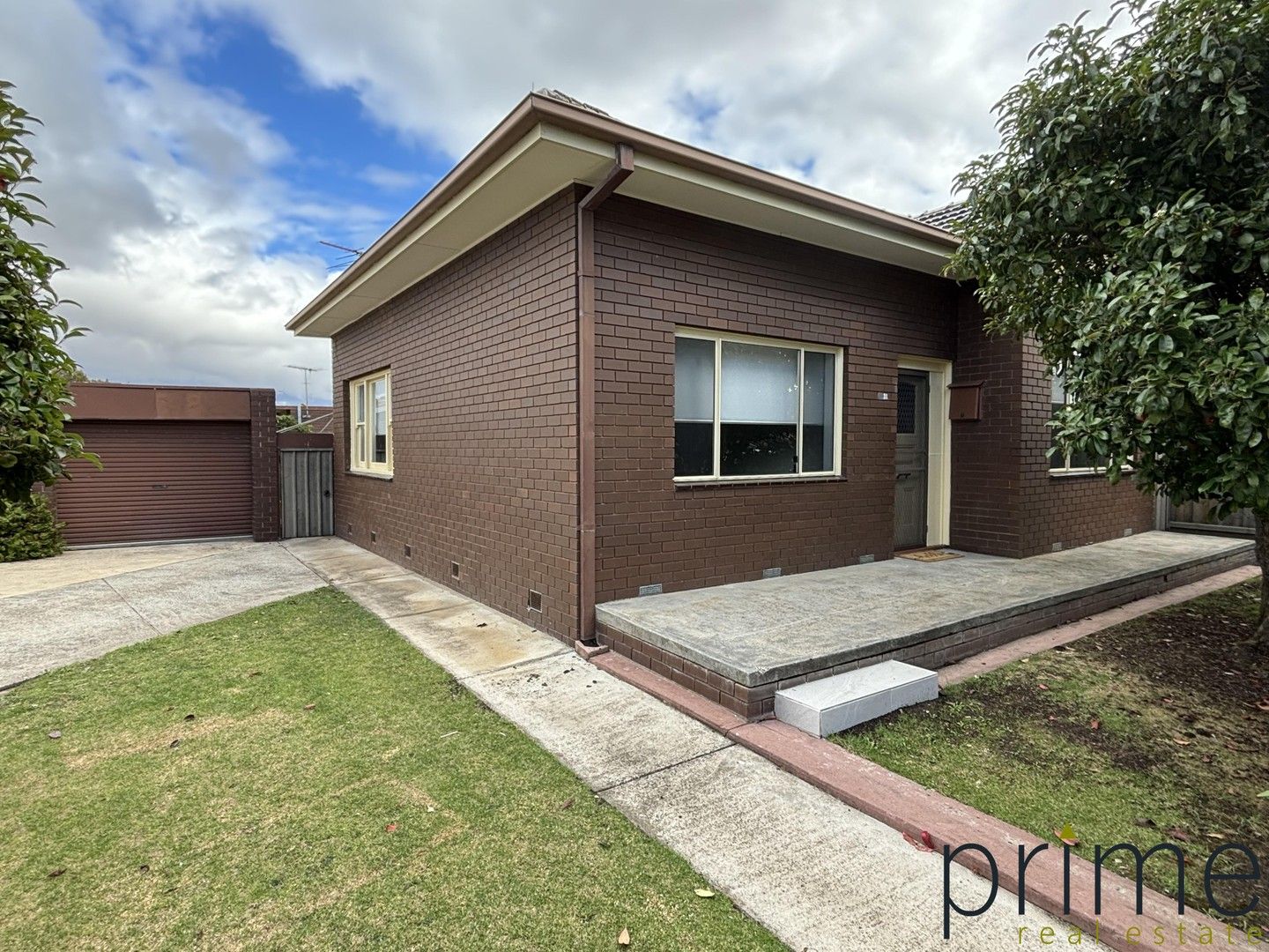 2 bedrooms Apartment / Unit / Flat in 1/31 Isabella Street GEELONG WEST VIC, 3218