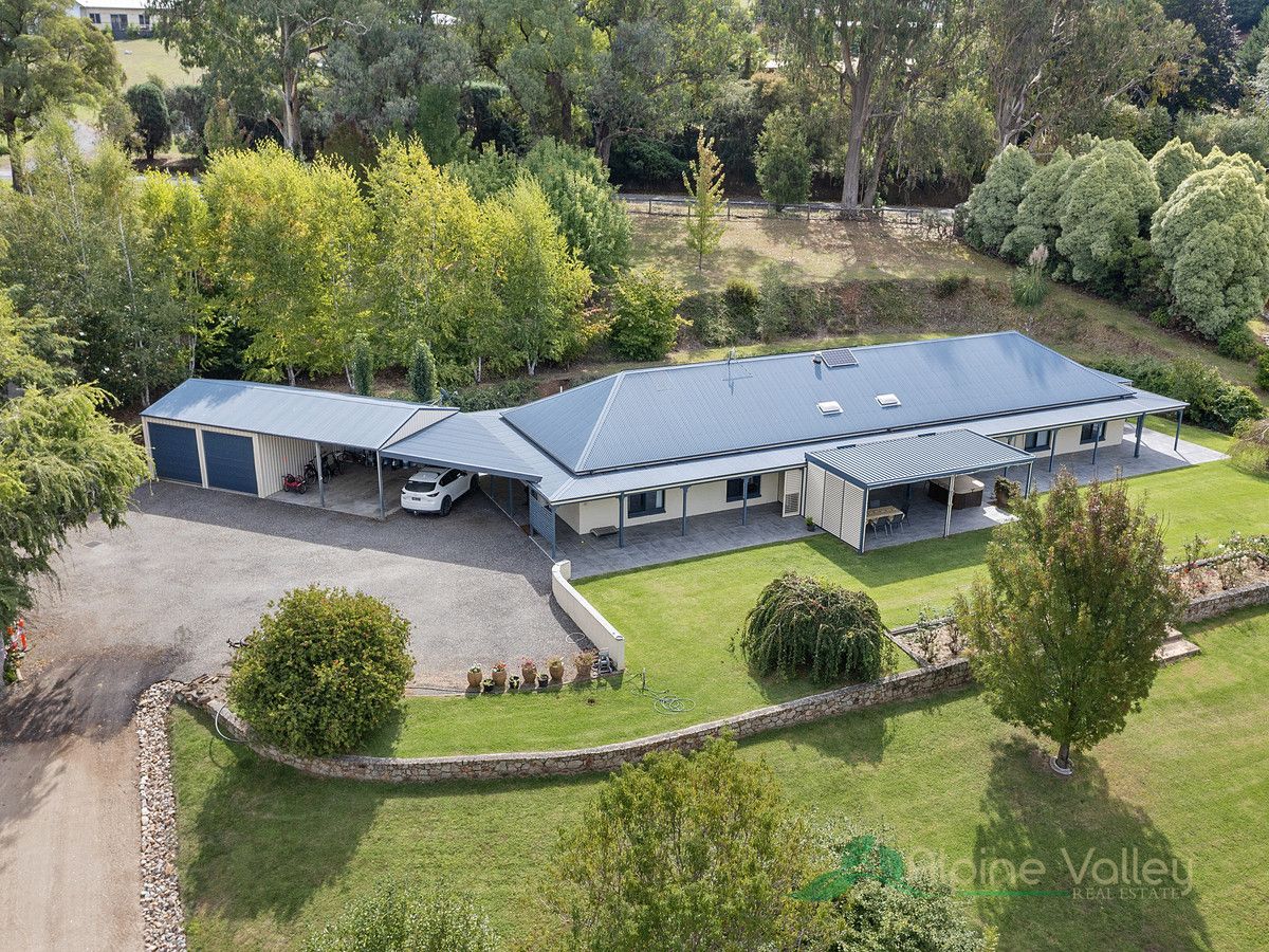 169 Simmonds Creek Road, Tawonga South VIC 3698, Image 2