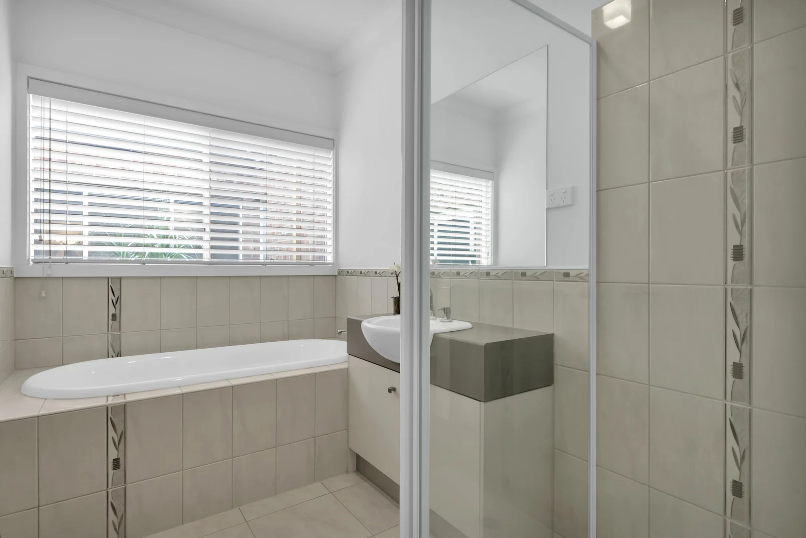 Additional image 15 of 36 Henry Lawson Drive, Pakenham VIC 3810