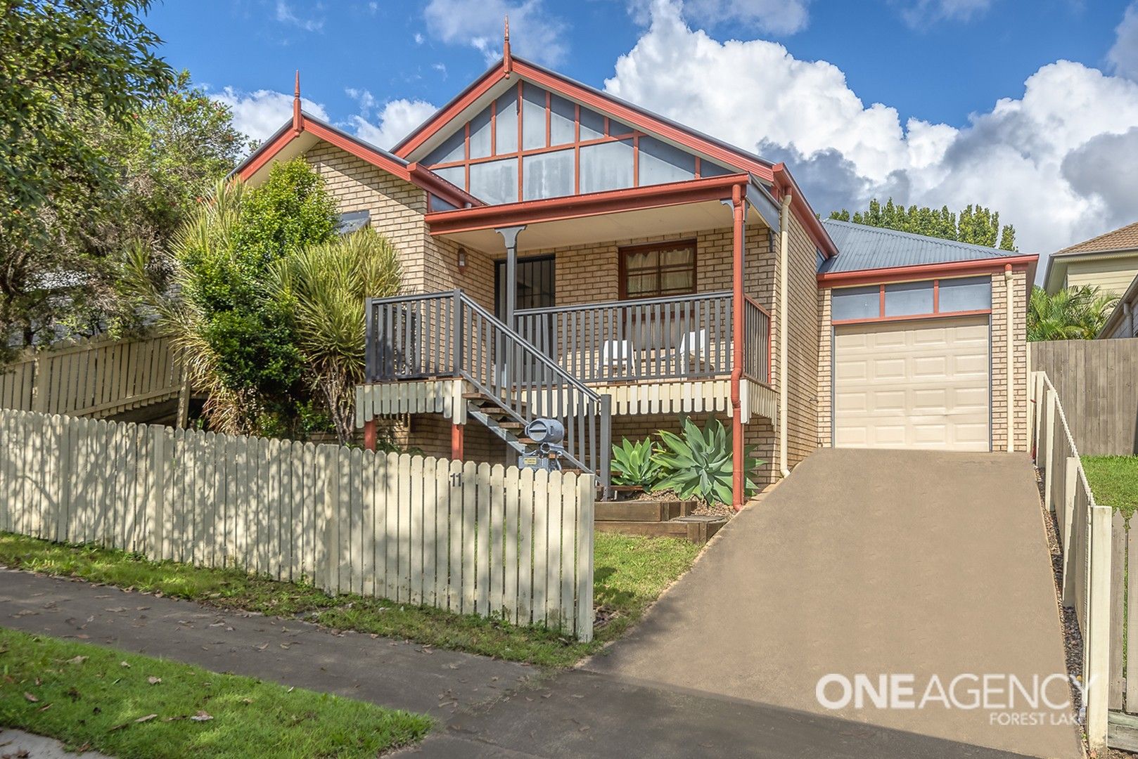 3 bedrooms House in 11 Glen Echo St SPRINGFIELD LAKES QLD, 4300