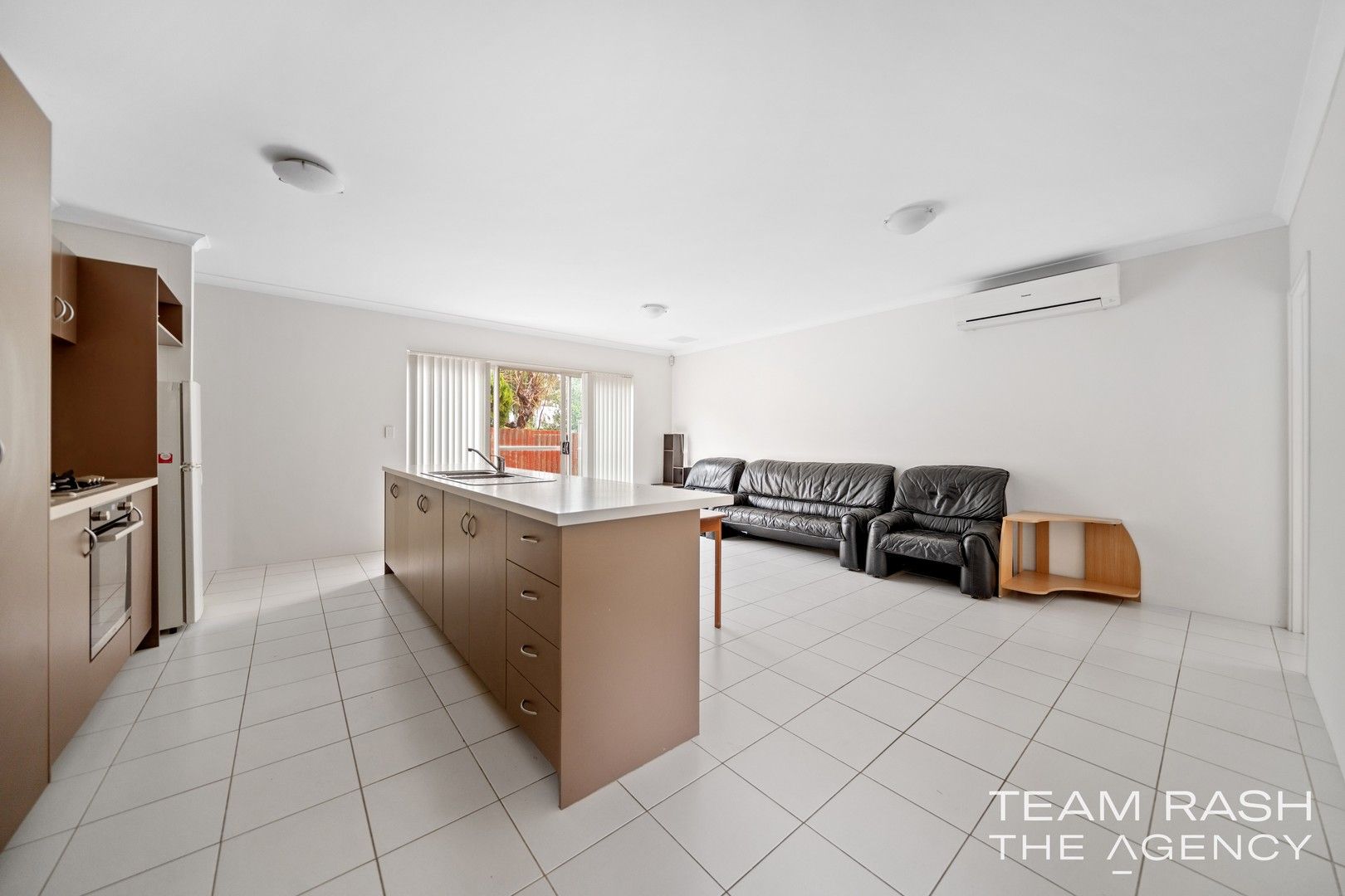 6D Messenger Street, Kelmscott WA 6111, Image 0