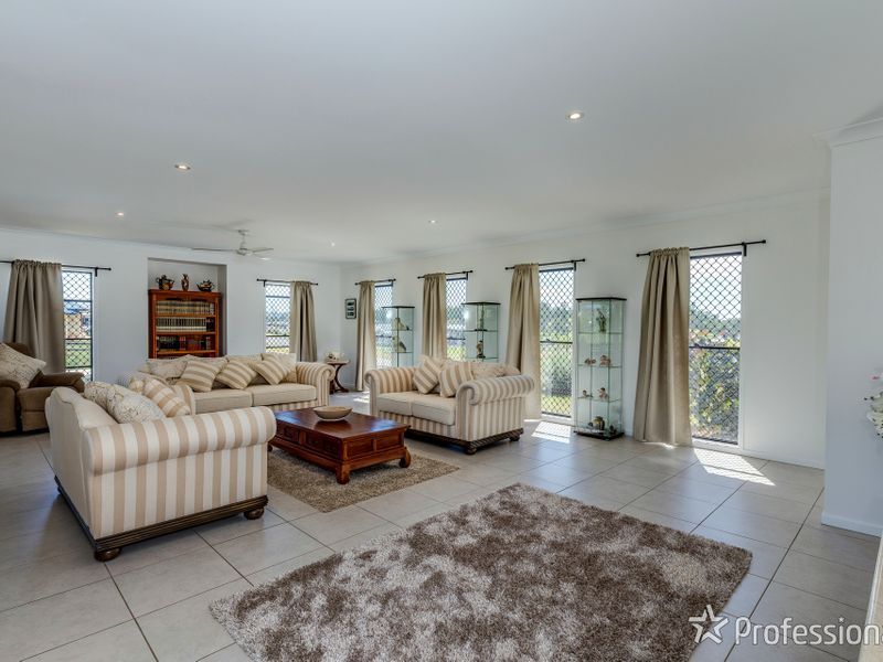 14-16 Riemore Circuit, Tamborine QLD 4270, Image 2