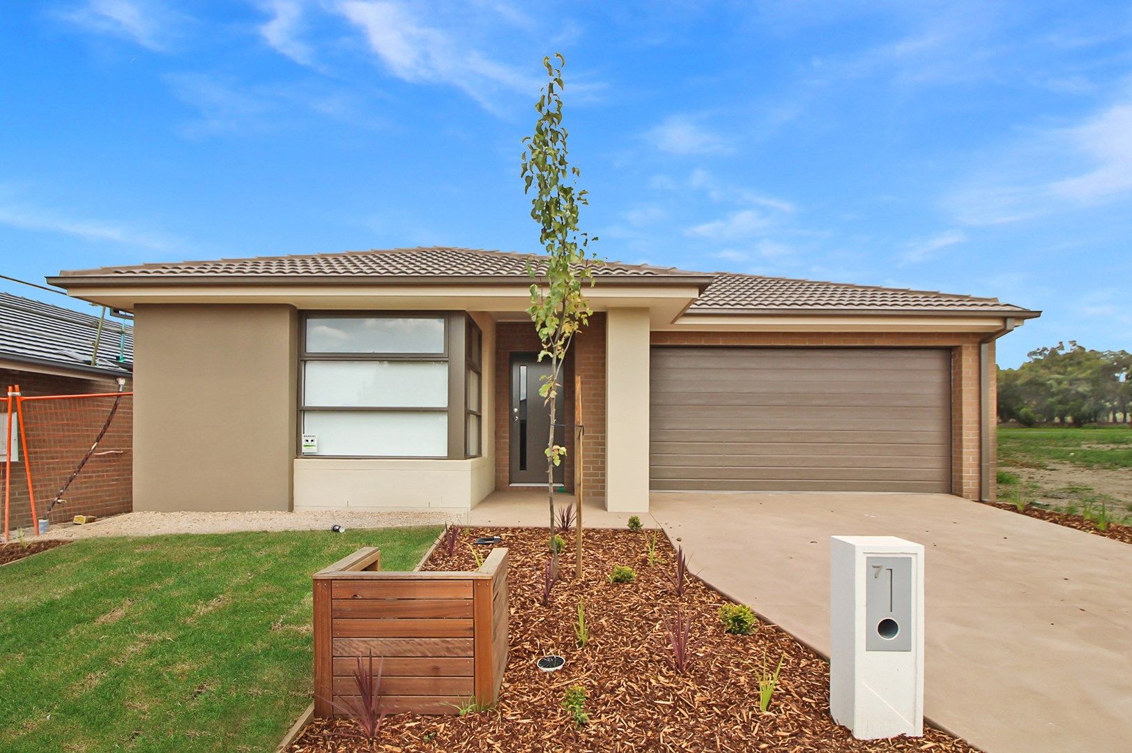 4 bedrooms House in 7 Cruise Place ARMSTRONG CREEK VIC, 3217