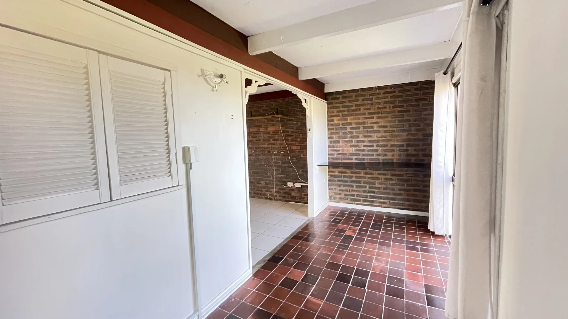 Additional image 9 of 14 Pine Street, Hillcrest QLD 4118