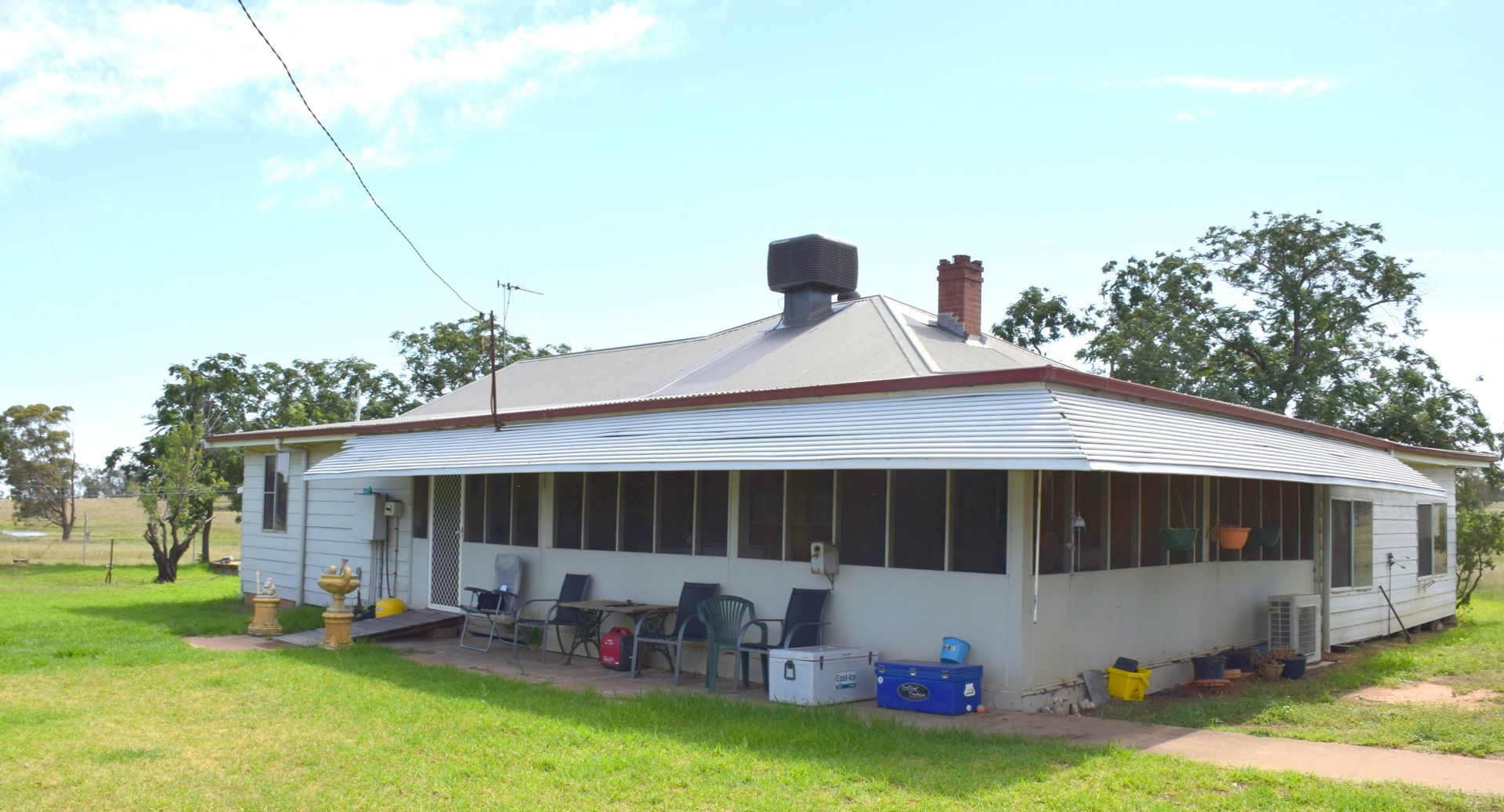 "Tara"/695 Bairstows Lane, Gilgandra NSW 2827, Image 2