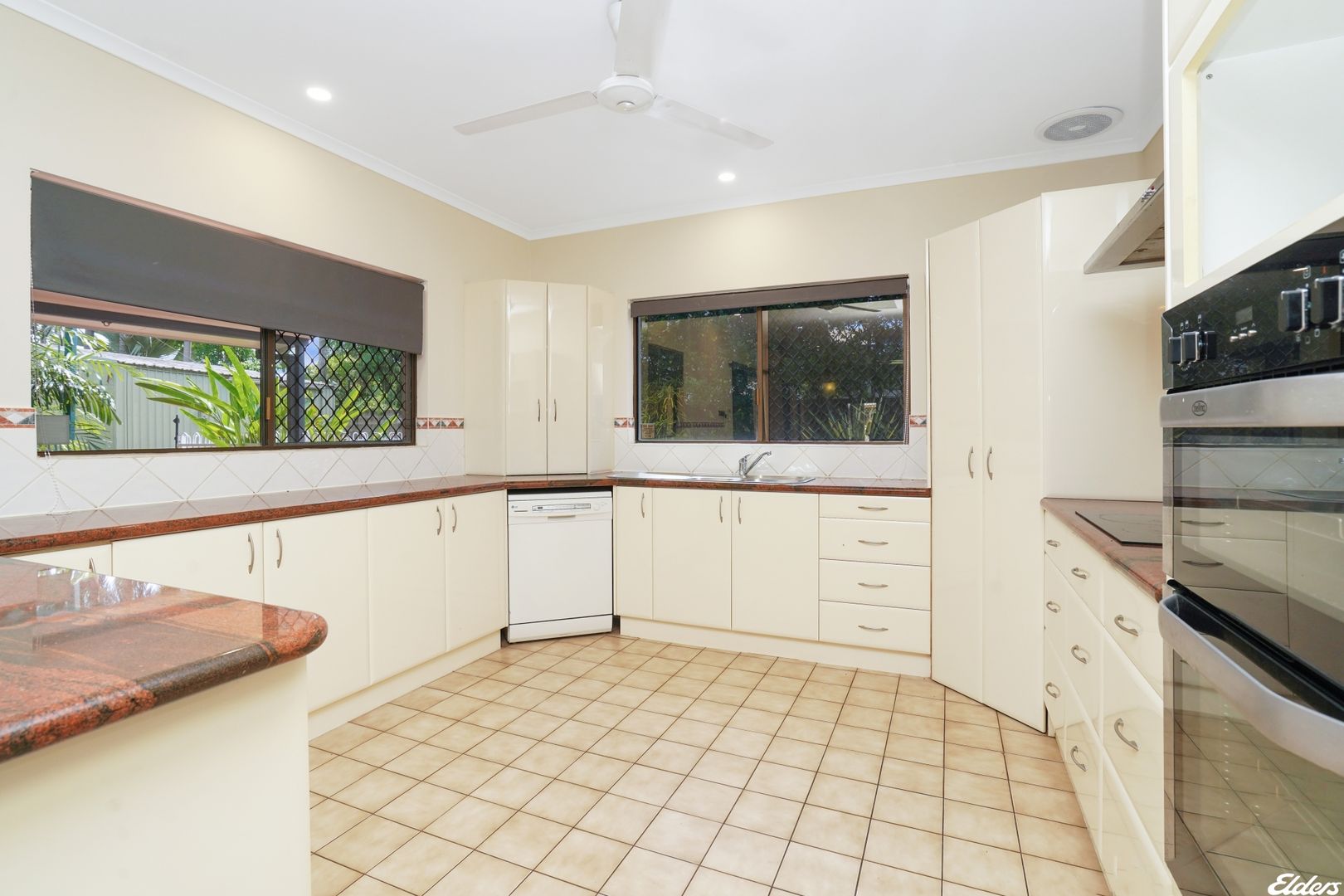 4 Wilberforce Court, Leanyer NT 0812, Image 2