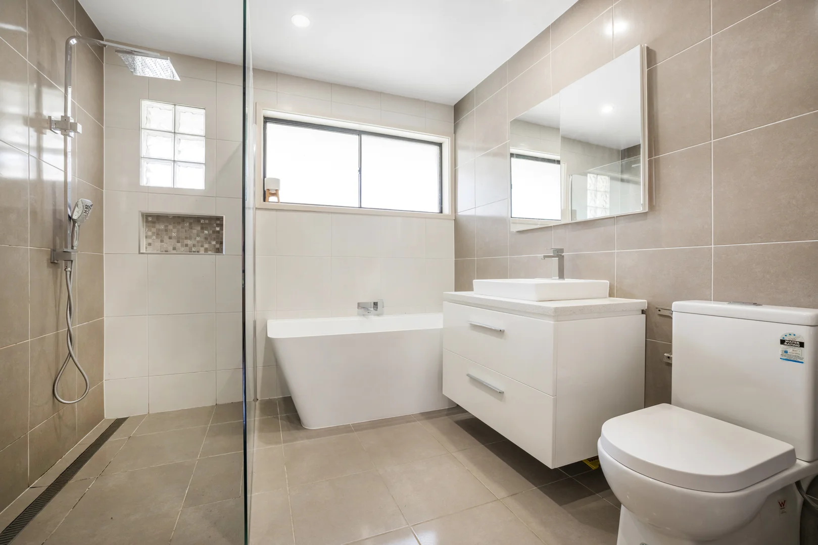 Additional image 5 of 92 Mahoneys Road, Forest Hill VIC 3131