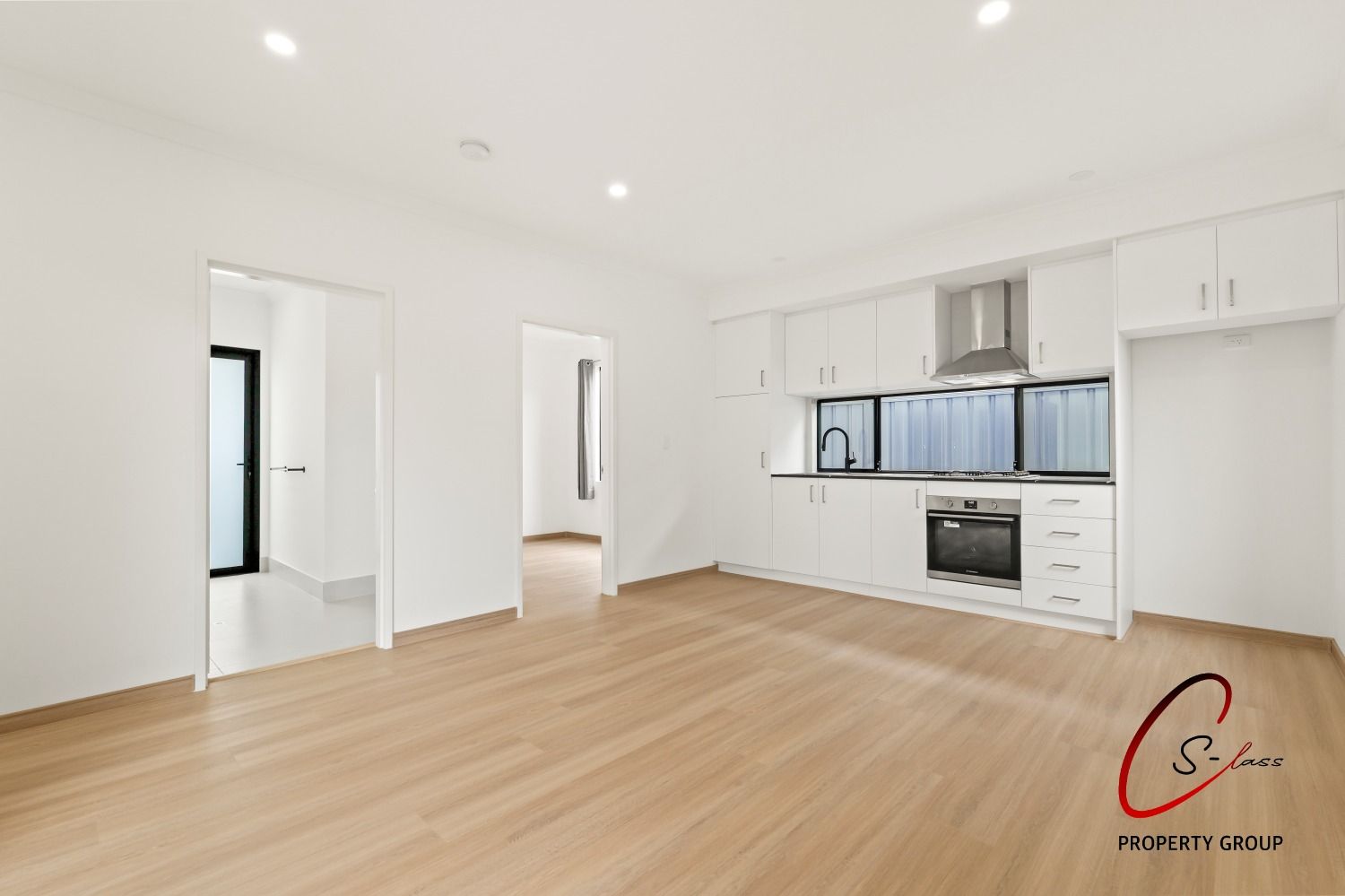 Apartment / Unit / Flat in 6A Tighe Street, CLOVERDALE WA, 6105