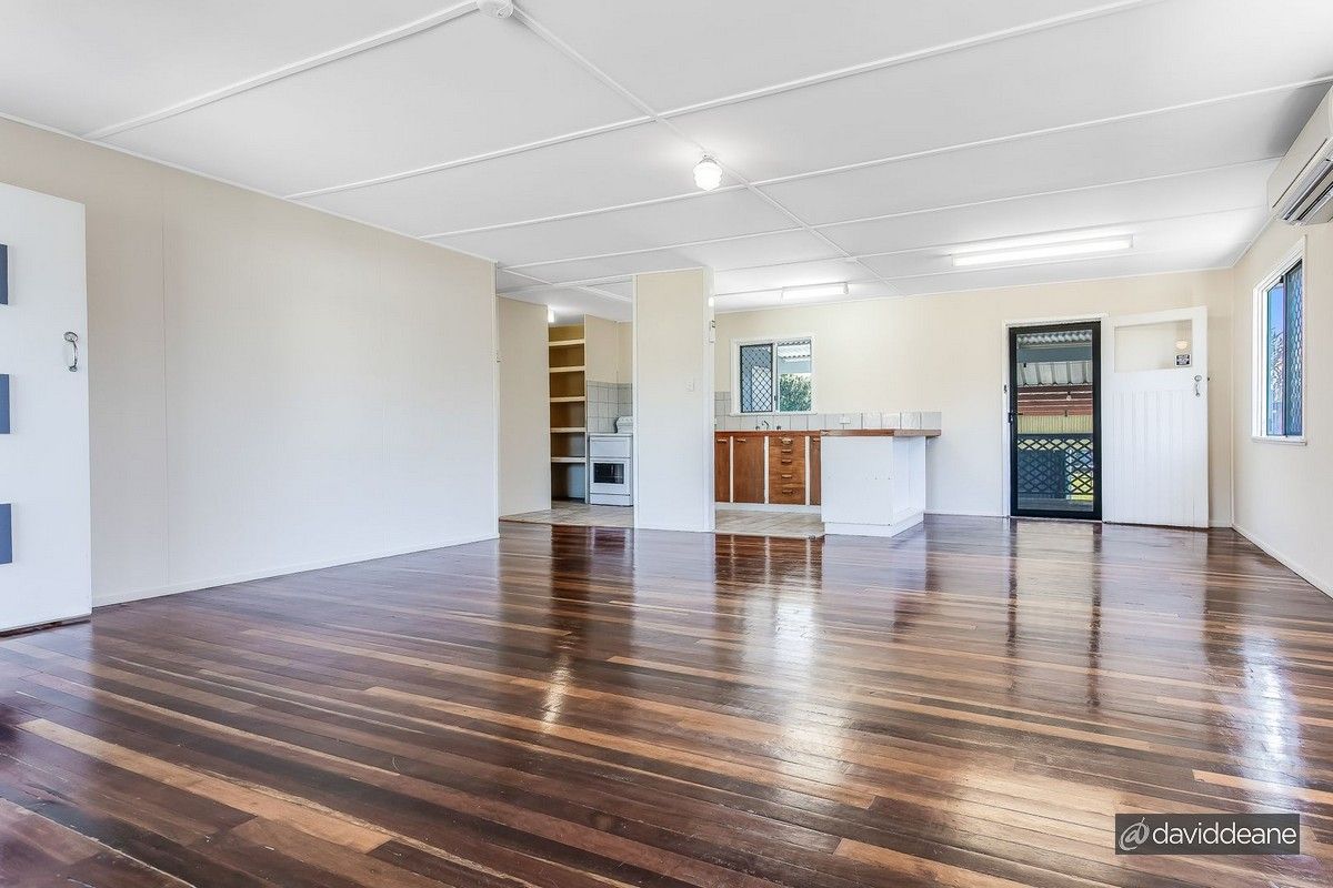 4 Croston Street, Clontarf QLD 4019 House For Rent 545 Domain