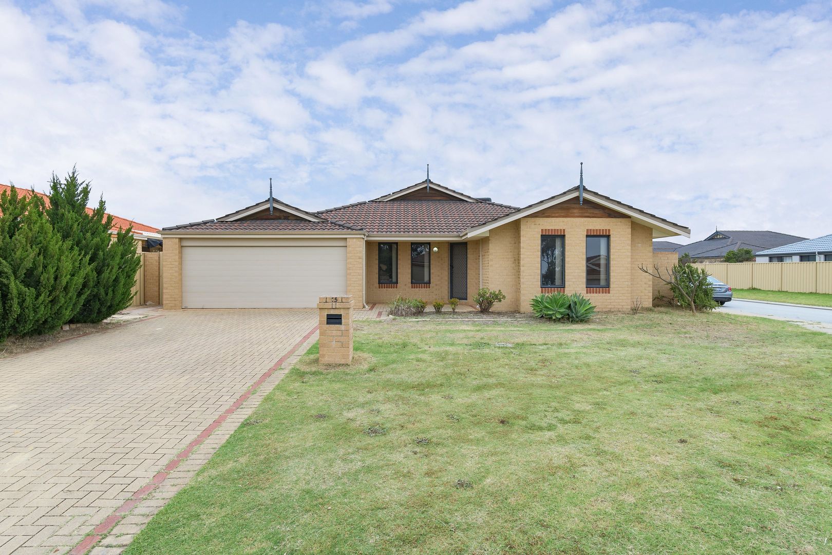 15 Haigh Road, Canning Vale WA 6155