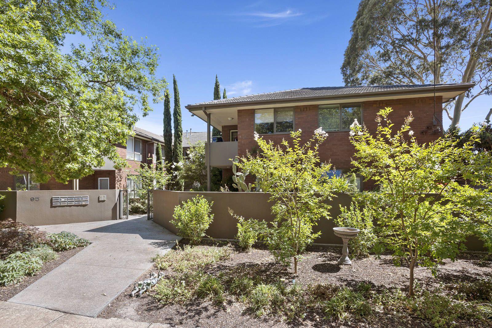 8/9597 Paxton Street, Malvern East Property History & Address