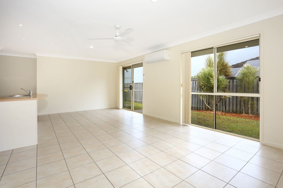 2/3 Paula Drive, Upper Coomera QLD 4209, Image 2