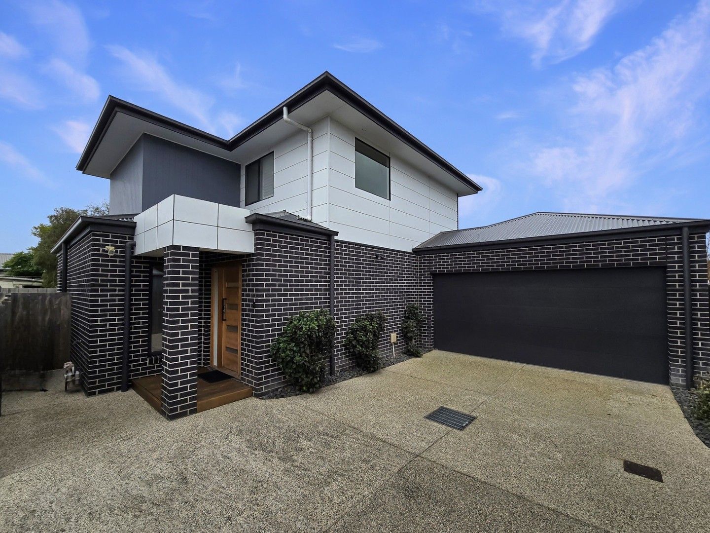 3 bedrooms House in 2/23 Glover Street NEWCOMB VIC, 3219