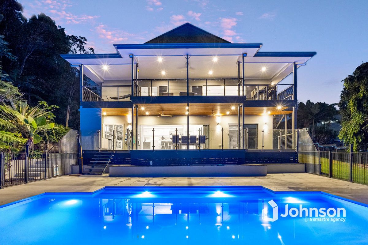 6 bedrooms House in 22 Summer Hill Crescent MAUDSLAND QLD, 4210