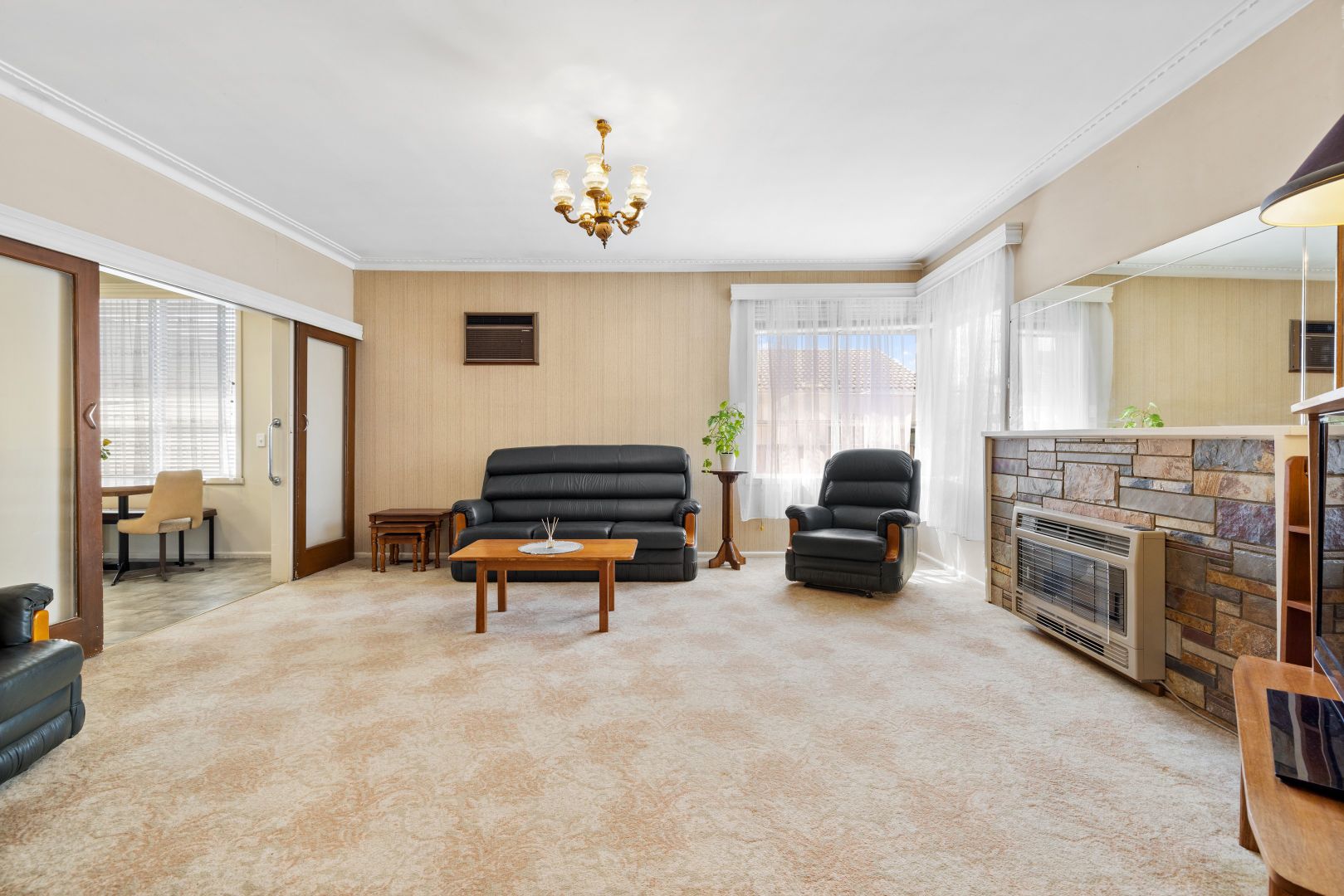 77 Rowans Road, Moorabbin VIC 3189, Image 2