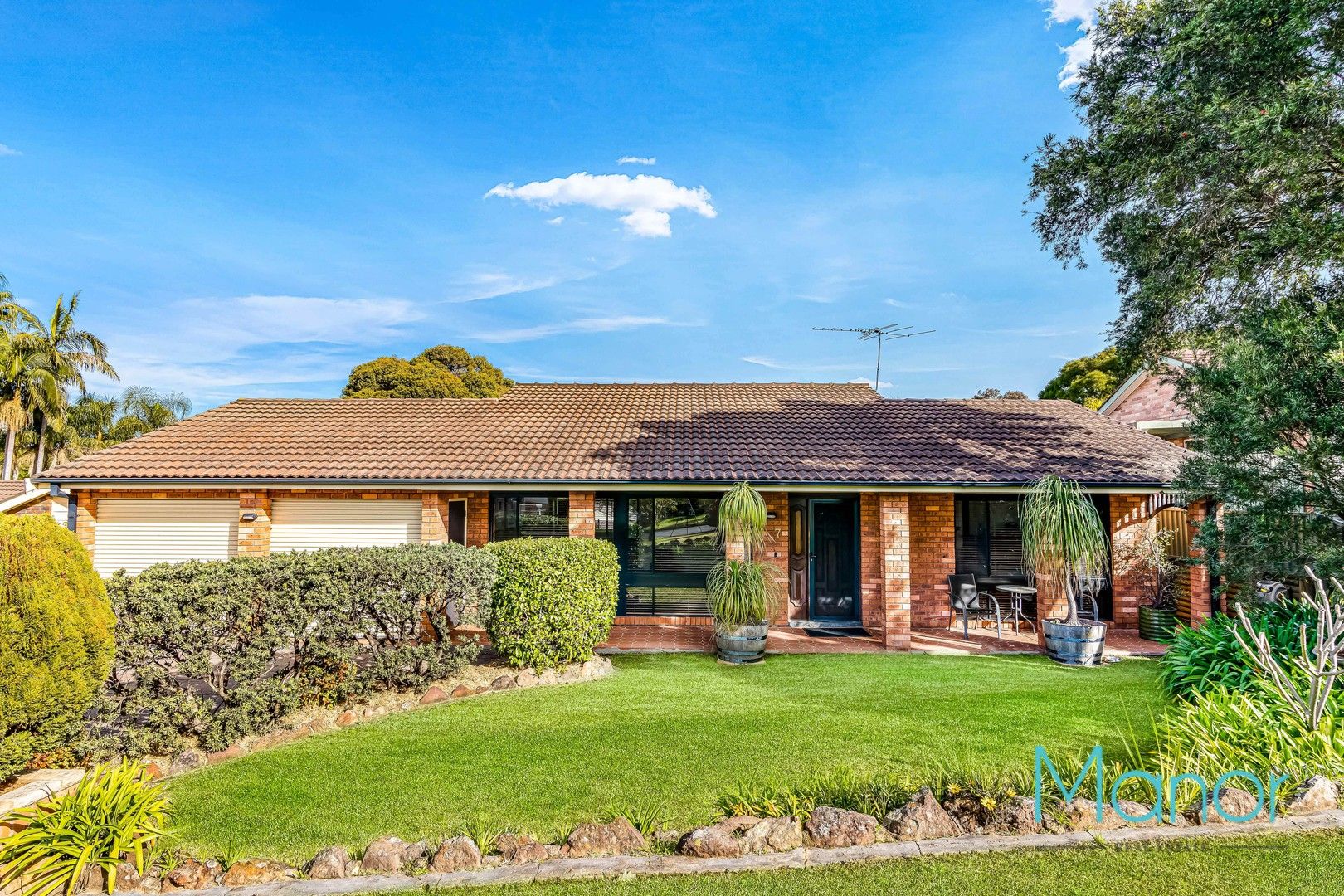 4 bedrooms House in 7 Oakdale Place BAULKHAM HILLS NSW, 2153