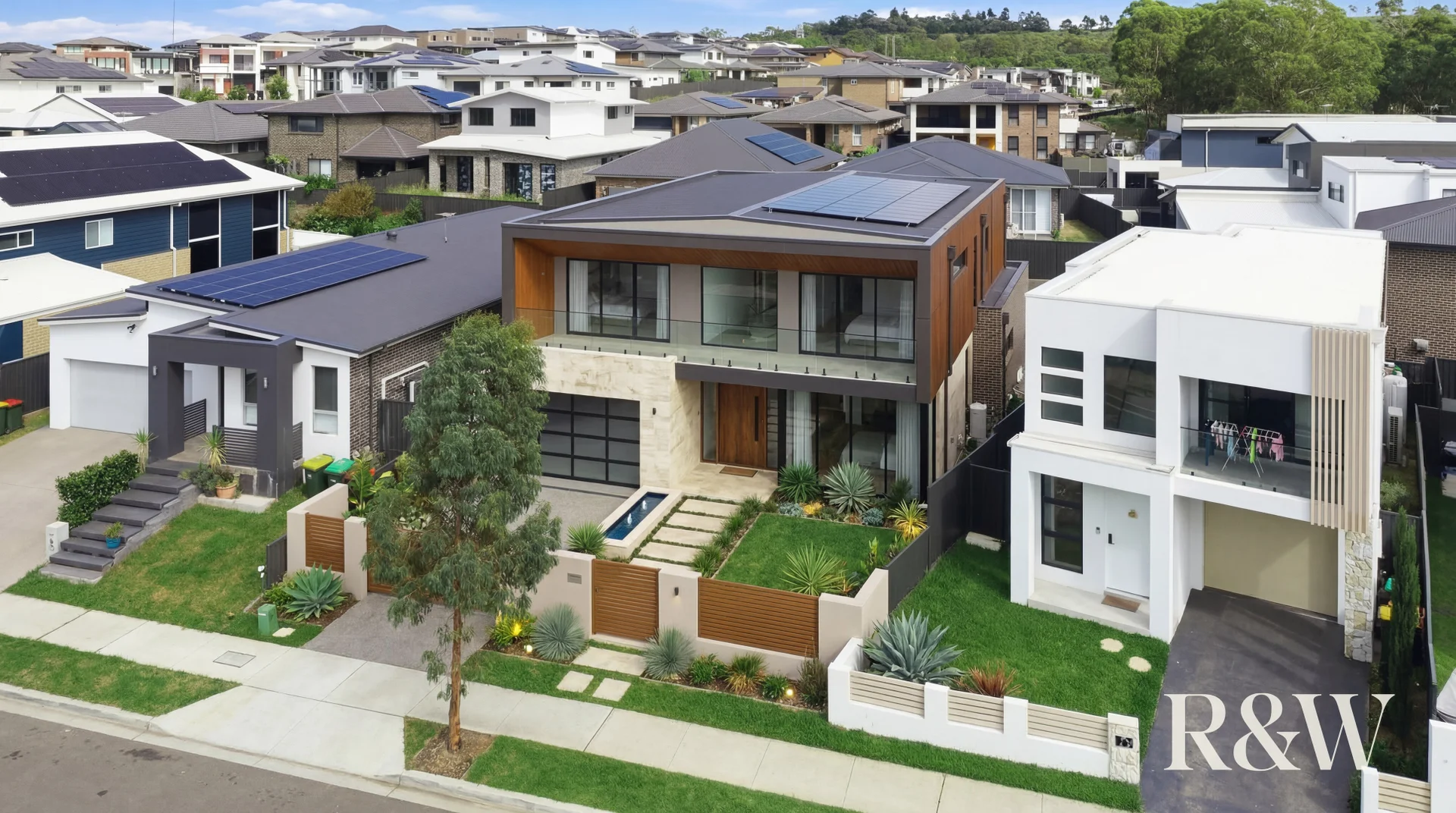 Additional image 10 of 4 FIELDHOUSE CIRCUIT, Campbelltown NSW 2560