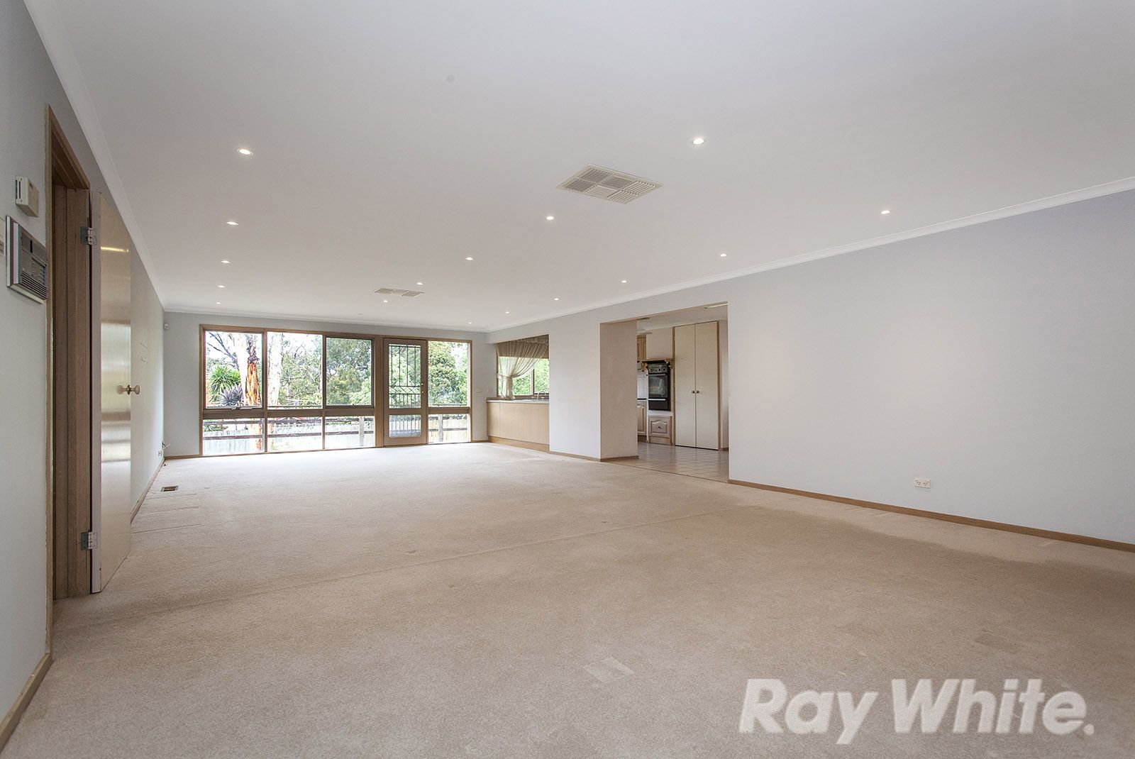 3 Timbertop Drive, Rowville VIC 3178, Image 2