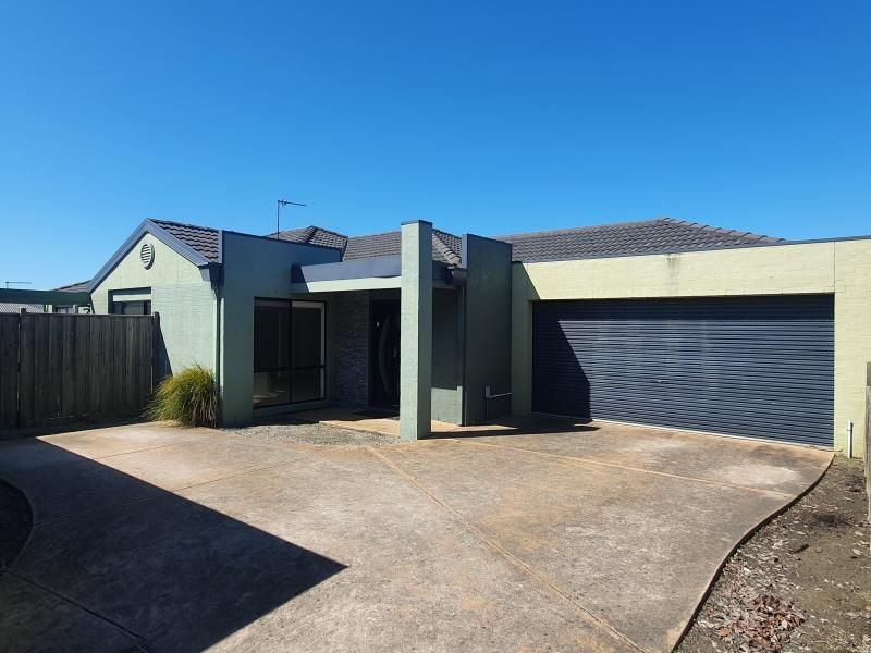 4 bedrooms House in 2/63 Bradman Boulevard TRARALGON VIC, 3844