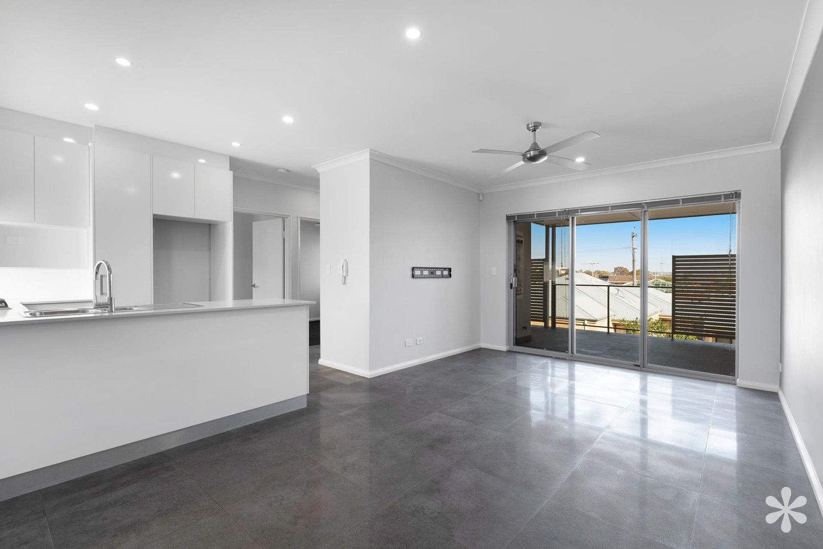 2 bedrooms Apartment / Unit / Flat in 9/165 Edward Street OSBORNE PARK WA, 6017