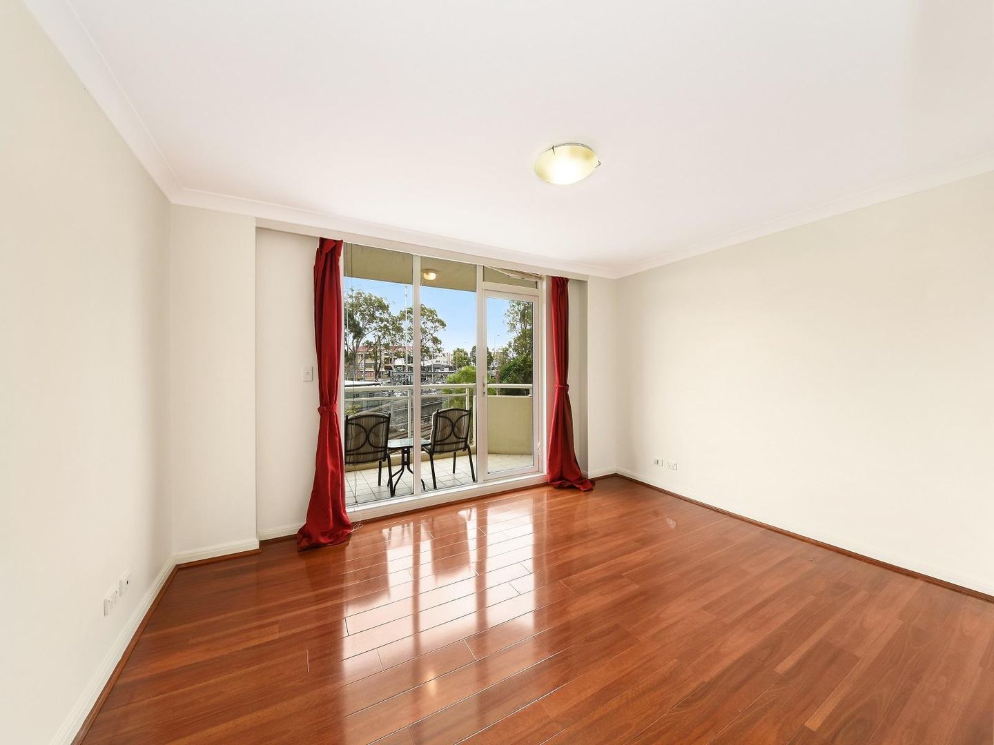13/2 Pound Road, Hornsby NSW 2077, Image 2