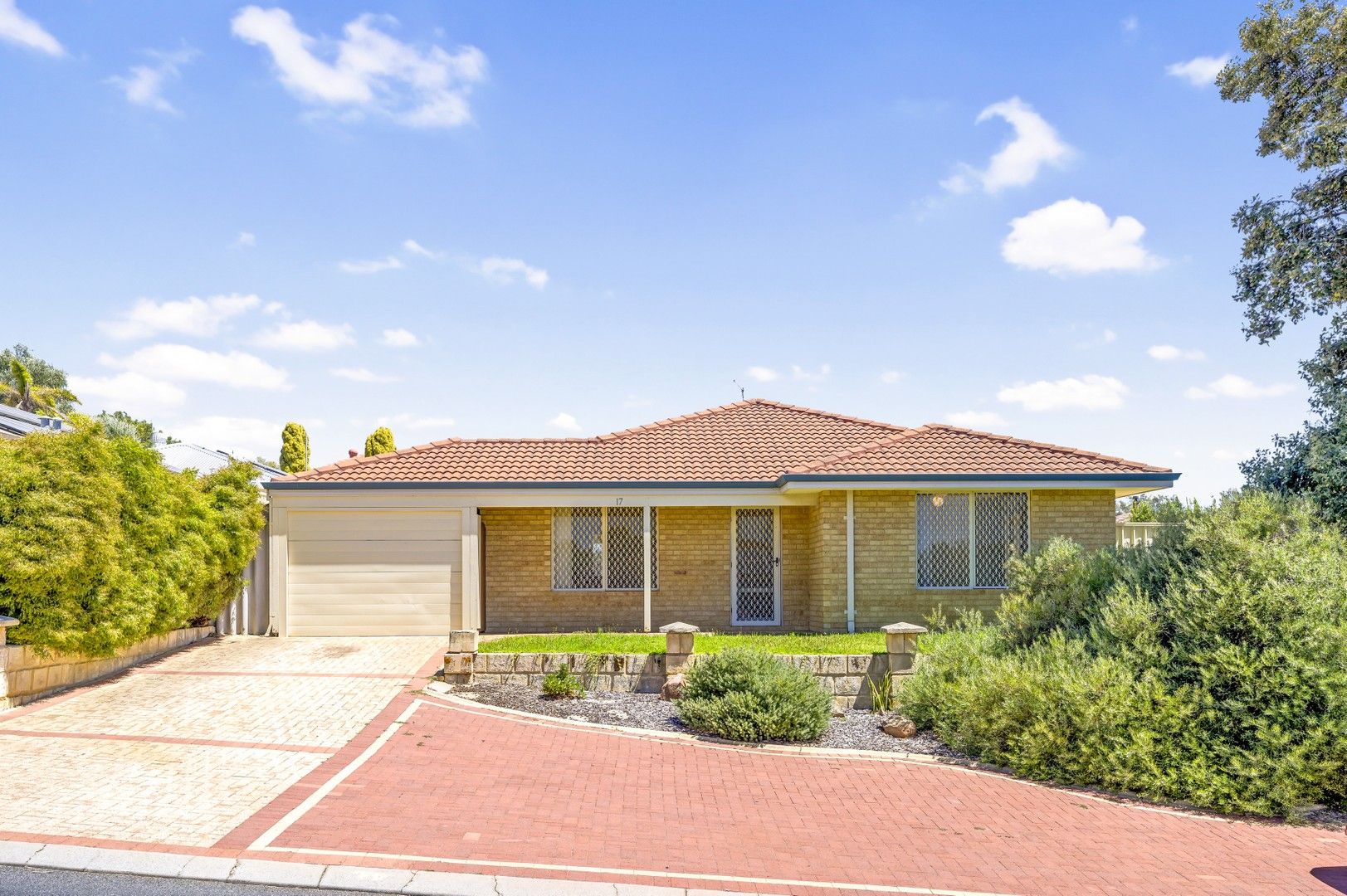 3 bedrooms House in 17 Ainsbury Parade CLARKSON WA, 6030