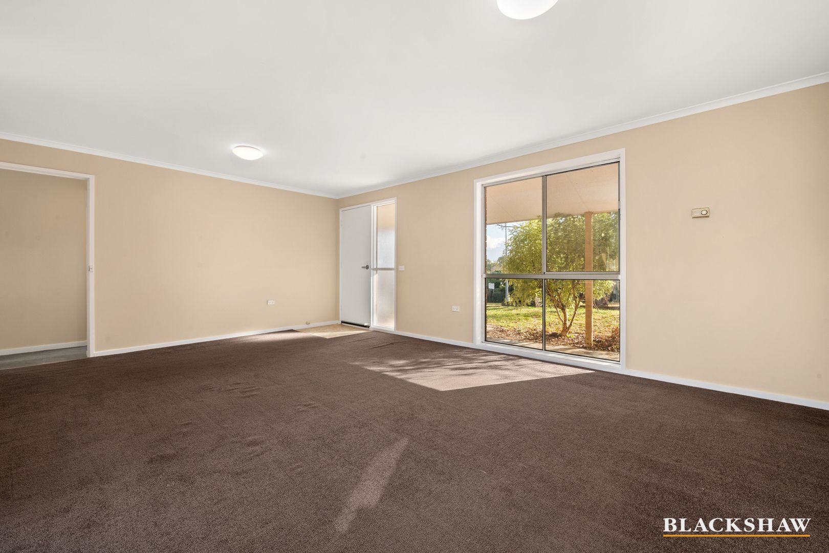 211 Newman-Morris Circuit, Oxley ACT 2903, Image 2