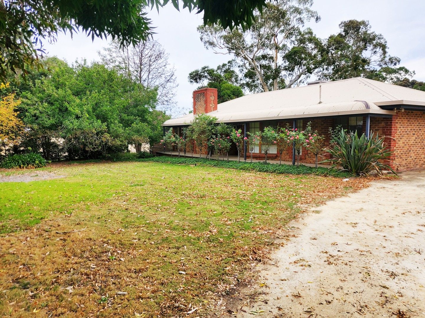3 bedrooms House in 8 Messamurray Road NARACOORTE SA, 5271