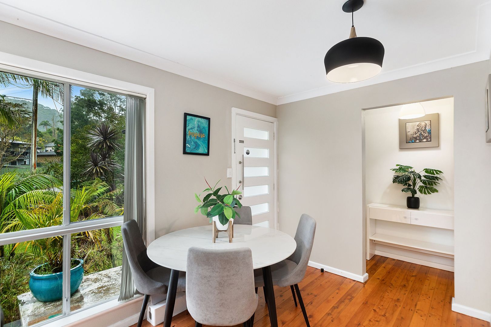 5 Daphne Close, Wyoming NSW 2250 Domain