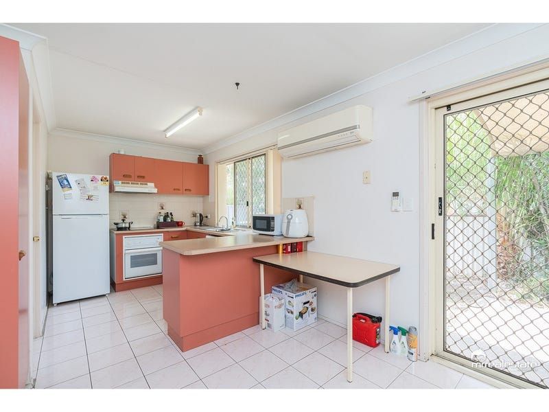 1/11 Dunbavan Place, Norman Gardens QLD 4701, Image 2