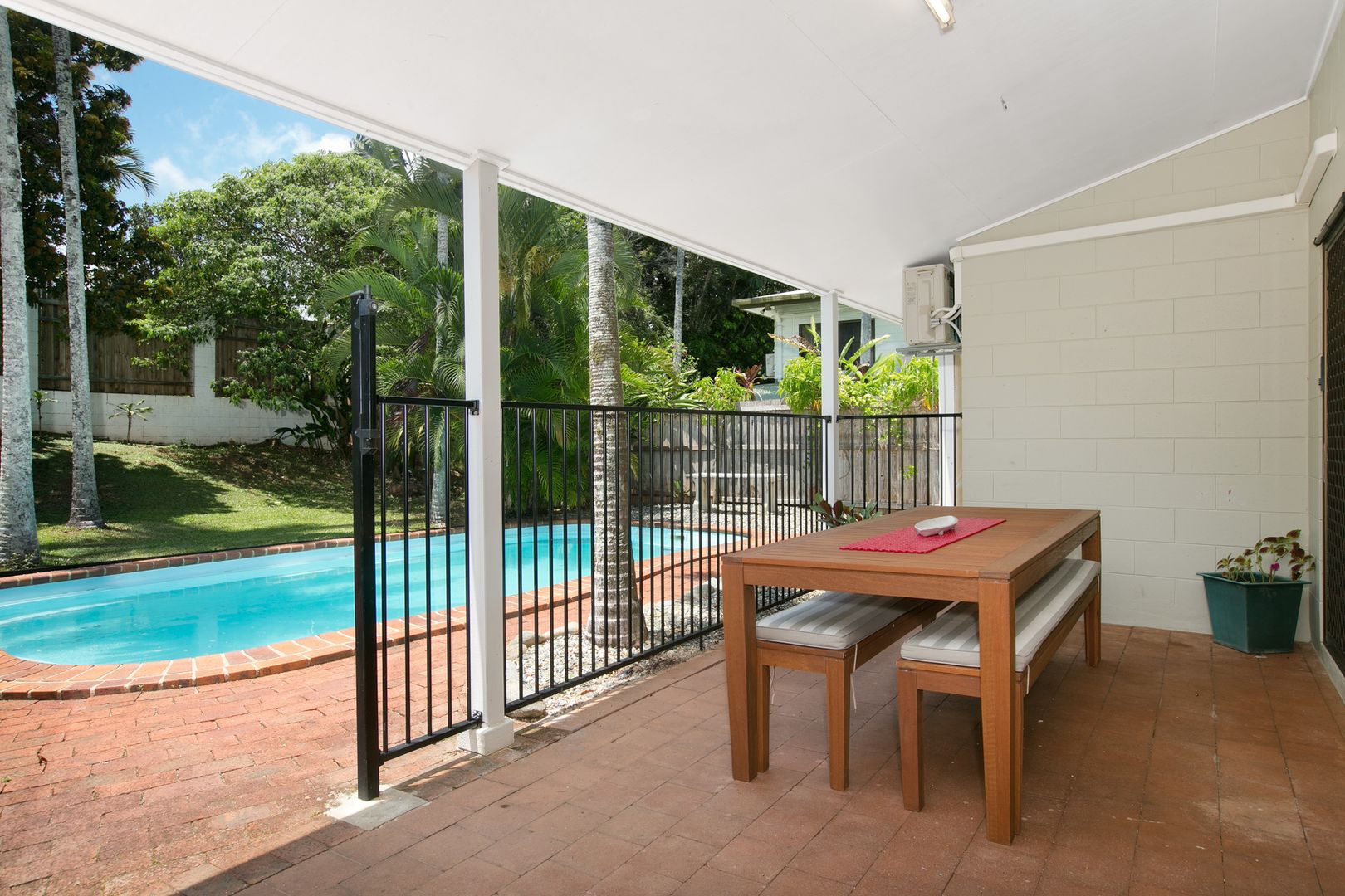 7 Madang Street, Trinity Beach QLD 4879, Image 2