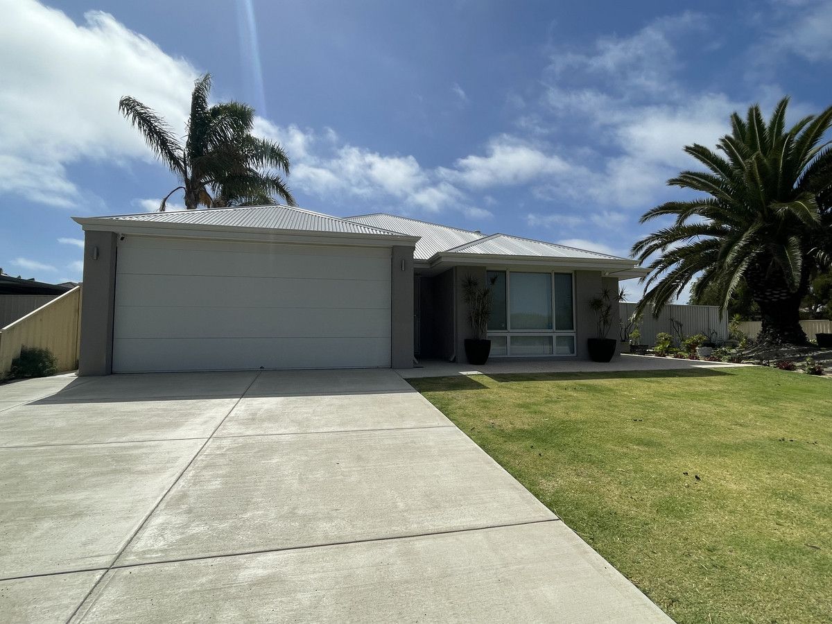 4 bedrooms House in 59 Oceanic Drive DAWESVILLE WA, 6211
