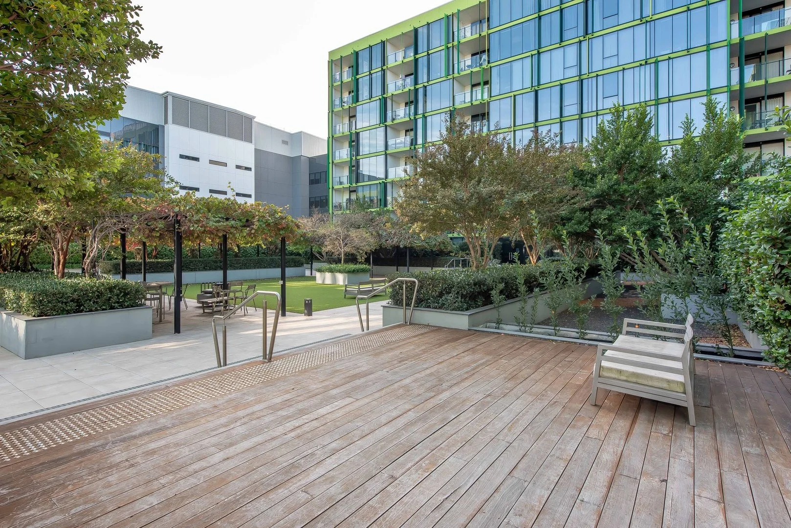 302/6 Baumea Way, Innaloo WA 6018