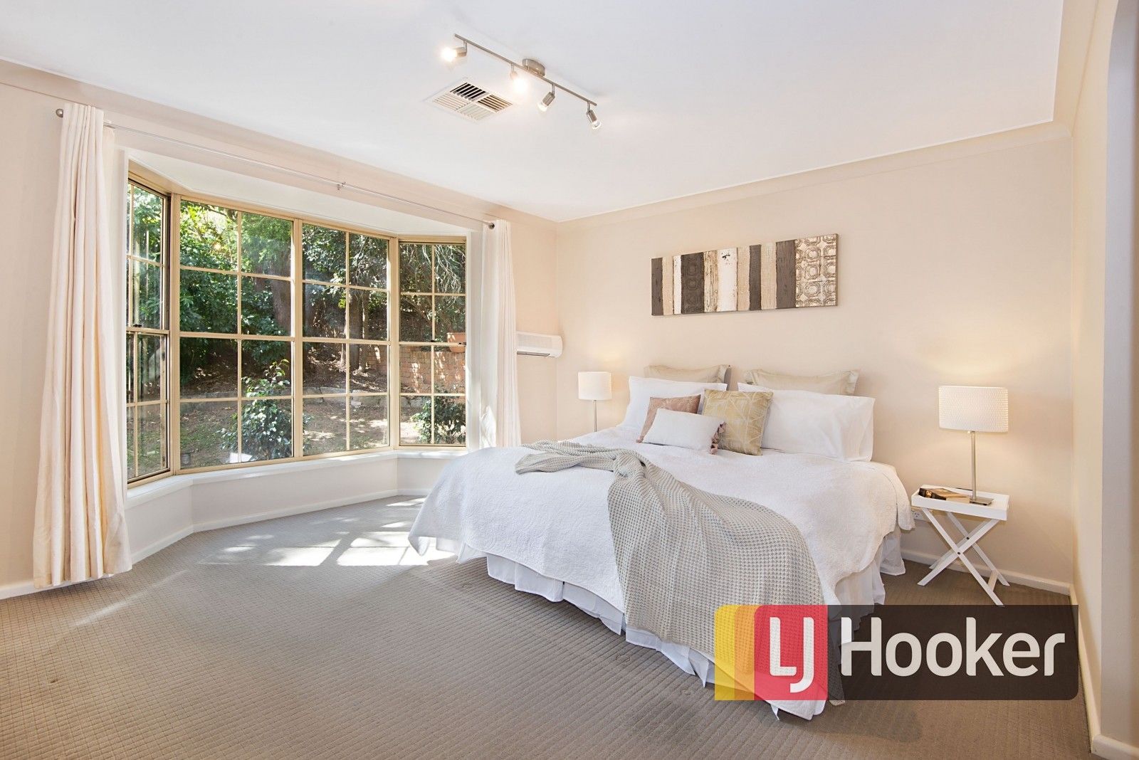 10 Henley Close, Castle Hill NSW 2154, Image 1