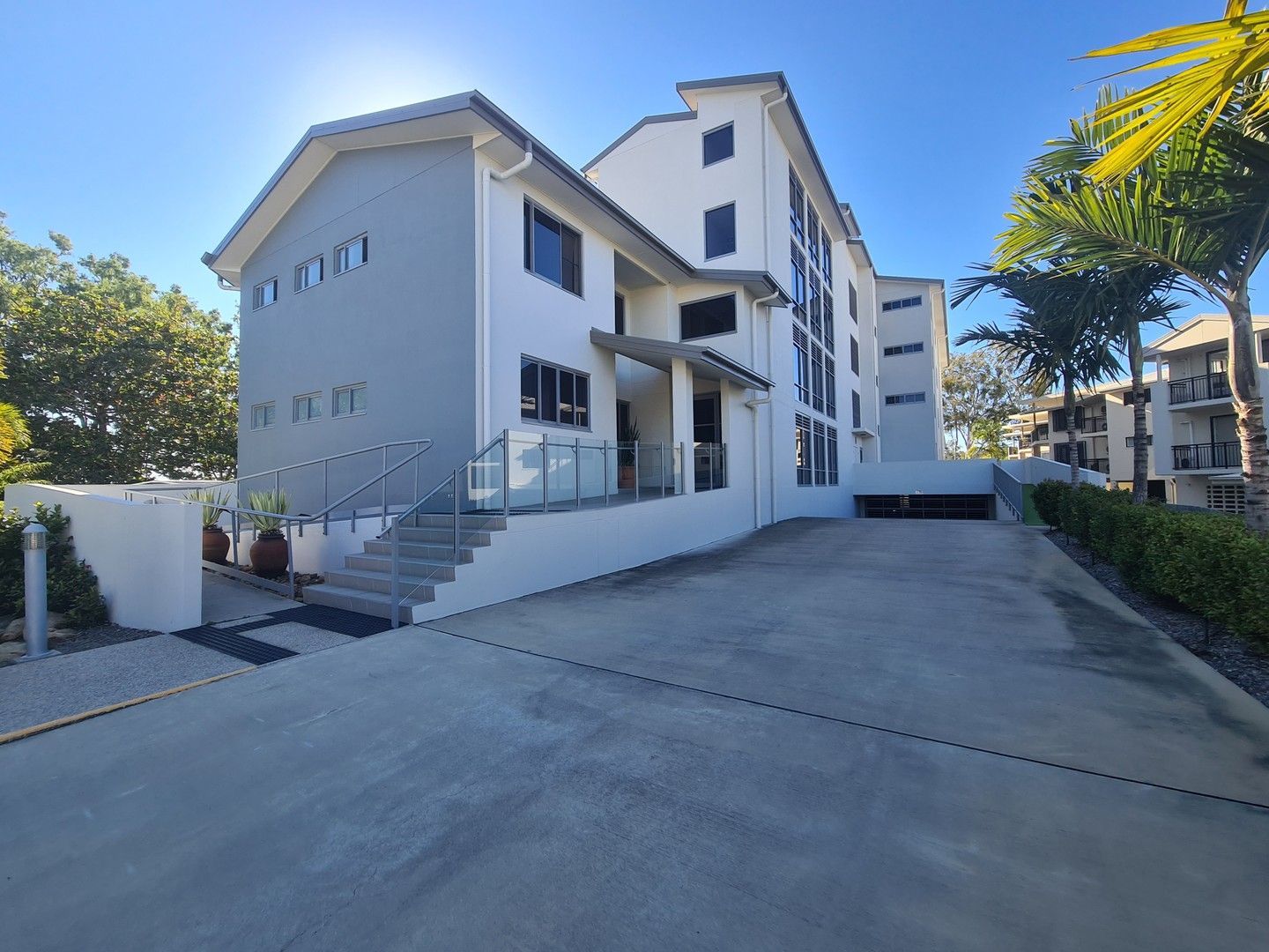 .10 WYNDHAM AVENUE, Boyne Island QLD 4680 Domain