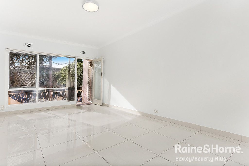 2 bedrooms Apartment / Unit / Flat in 2/10 Dunmore Street BEXLEY NSW, 2207