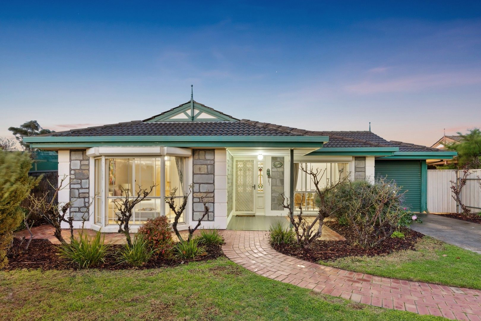 4 bedrooms House in 1 Barbados Drive SEAFORD RISE SA, 5169